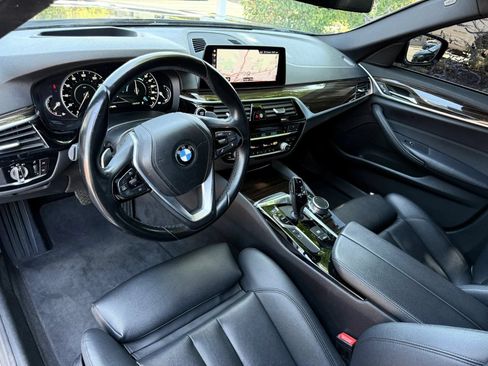 Used 2019 BMW 530e w/ Convenience Package RWD image 9