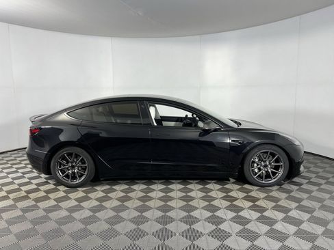 Used 2018 Tesla Model 3 Long Range image 4