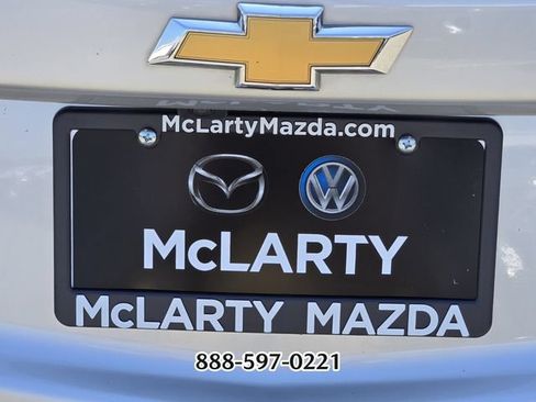 Used 2021 Chevrolet Equinox LS FWD image 15
