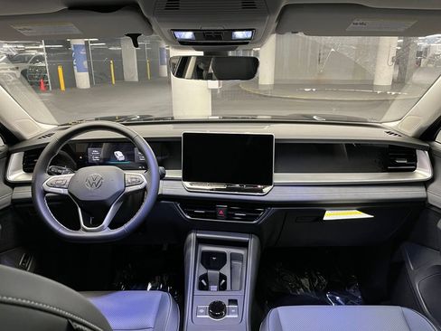 New 2026 Volkswagen Tiguan SE AWD/4WD image 7