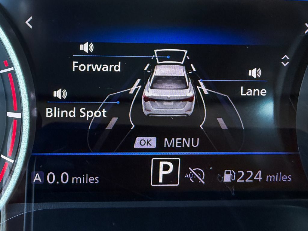 Used 2025 Nissan Sentra SR FWD image 14