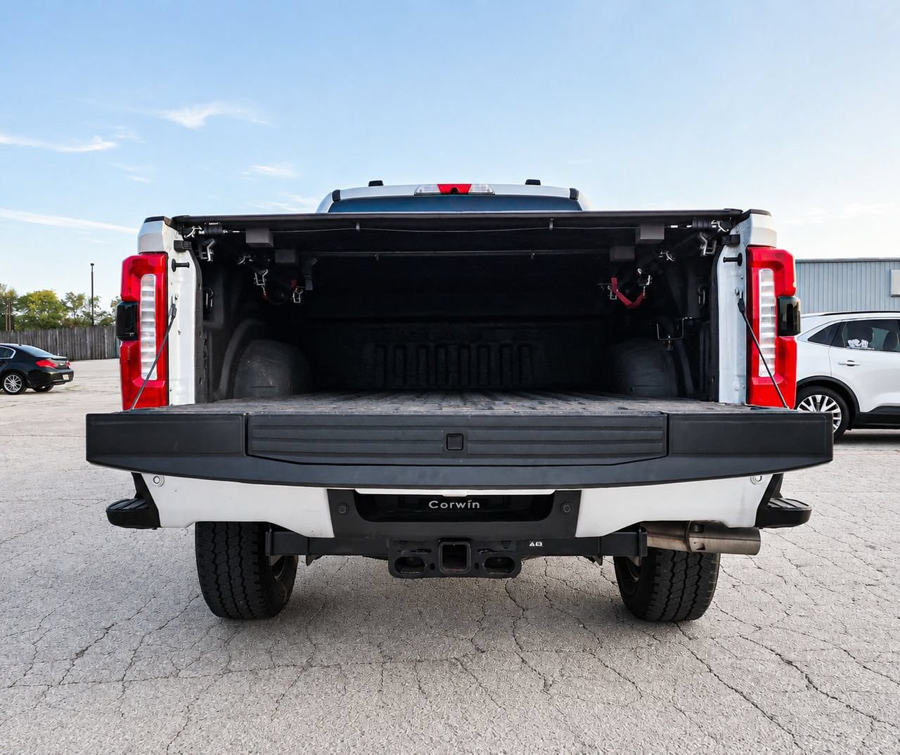 Used 2025 Ford F350 Lariat w/ Lariat Ultimate Package AWD/4WD image 7