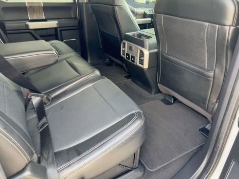 Used 2019 Ford F450 Lariat w/ Lariat Value Package image 30