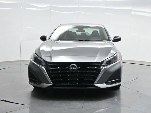 Used 2024 Nissan Altima 2.5 SV FWD image 28