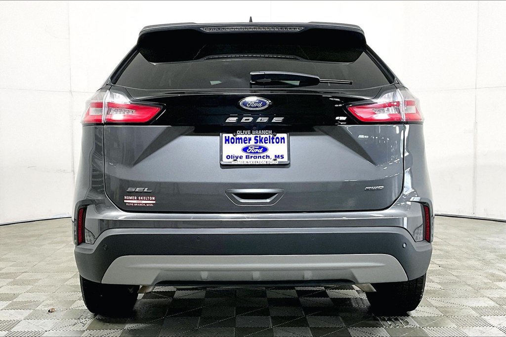 Used 2024 Ford Edge SEL AWD/4WD image 4