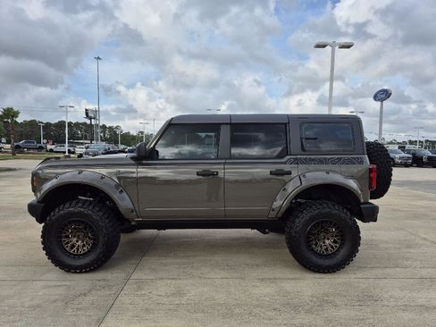 New 2025 Ford Bronco 4-Door image 15