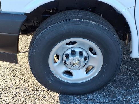 New 2025 Chevrolet Express 2500 w/ Driver Convenience Package image 21