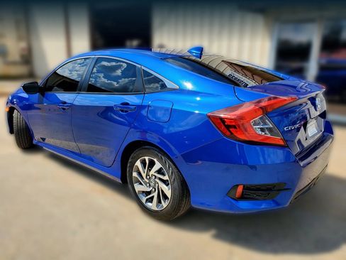 Used 2017 Honda Civic EX image 9