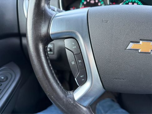Used 2015 Chevrolet Traverse LT FWD image 28