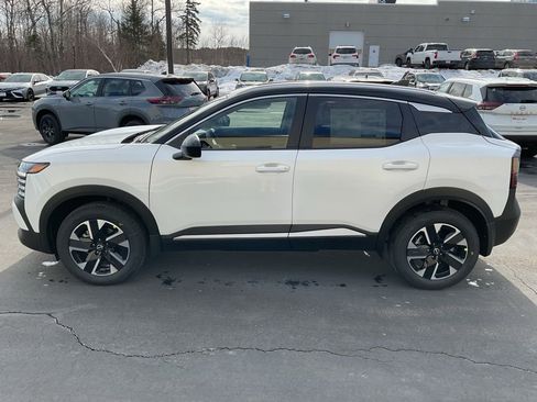 New 2026 Nissan Kicks SV w/ SV Premium Package image 8