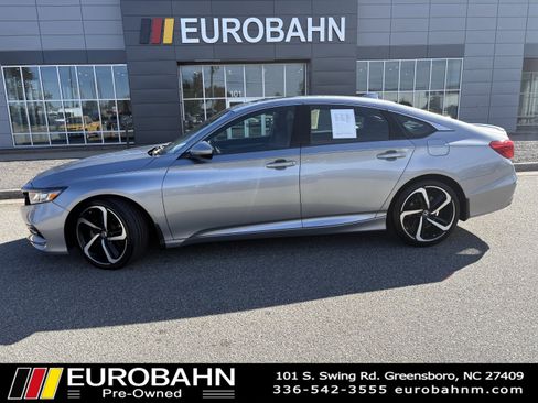 Used 2020 Honda Accord Sport image 2