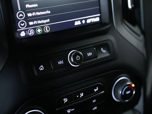 Used 2022 Chevrolet Silverado 1500 Custom Trail Boss w/ Safety Confidence Package image 15