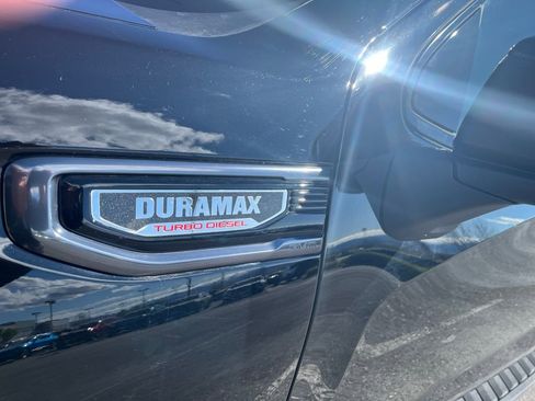 Used 2025 GMC Sierra 1500 AT4 w/ AT4 Premium Package image 10