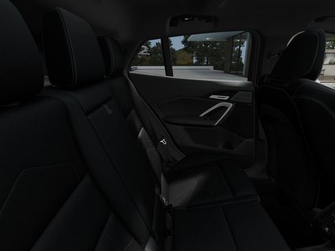 New 2027 BMW X2 xDrive28i AWD/4WD image 12
