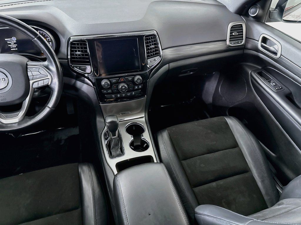 Used 2020 Jeep Grand Cherokee Altitude AWD/4WD image 27