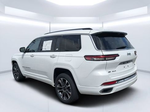Certified 2021 Jeep Grand Cherokee L Overland w/ Luxury Tech Group IV AWD/4WD image 5