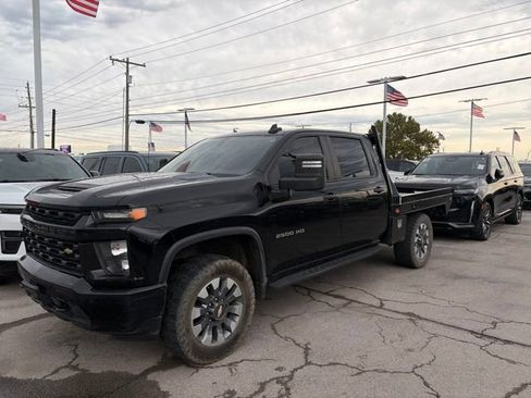 Used 2022 Chevrolet Silverado 2500 Custom w/ Custom Value Package AWD/4WD image 2
