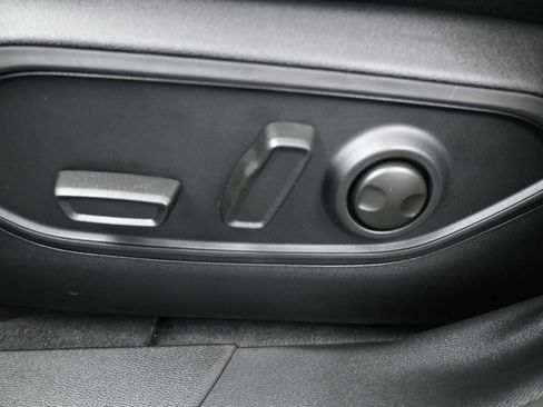 New 2026 Jeep Cherokee Limited AWD/4WD image 33