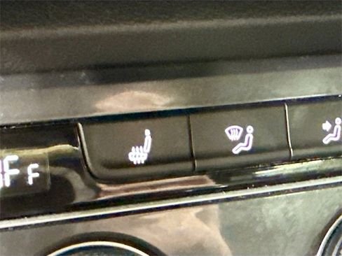 Used 2020 Volkswagen Tiguan SE R-Line w/ 3rd Row Seat Package image 21