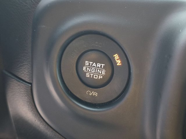 Used 2019 Jeep Wrangler Unlimited Sahara AWD/4WD image 20