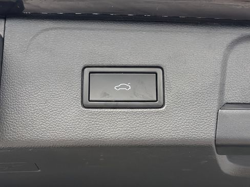 Used 2019 Volkswagen Atlas SEL AWD/4WD image 30