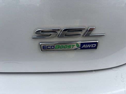 Used 2017 Ford Edge SEL w/ Equipment Group 201A AWD/4WD image 10