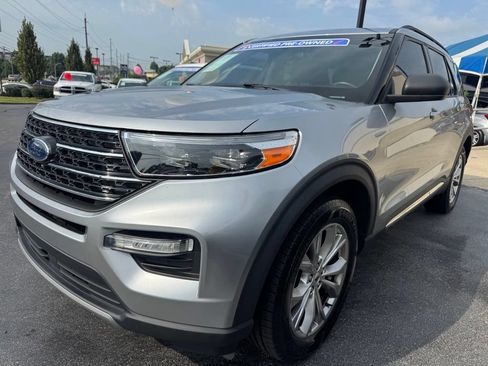 Used 2021 Ford Explorer XLT w/ Equipment Group 202A AWD/4WD image 1