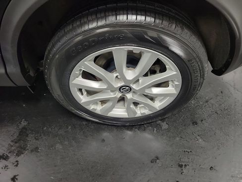 Used 2021 Nissan Rogue Sport S image 10