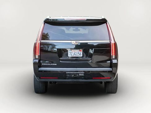 Used 2018 Cadillac Escalade 2WD image 5