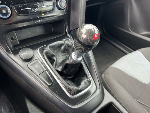 Used 2018 Ford Focus ST FWD image 27