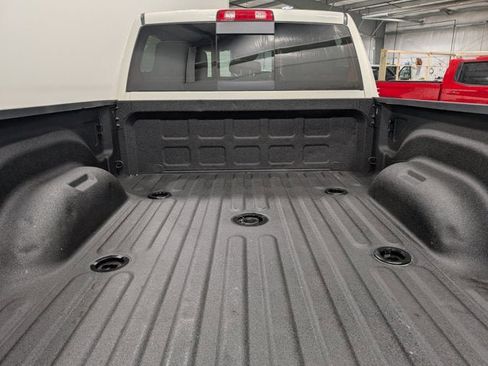 Used 2019 RAM 3500 Laramie image 9