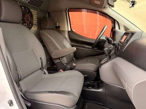 Used 2019 Nissan NV200 S w/ Cruise Control Package image 20
