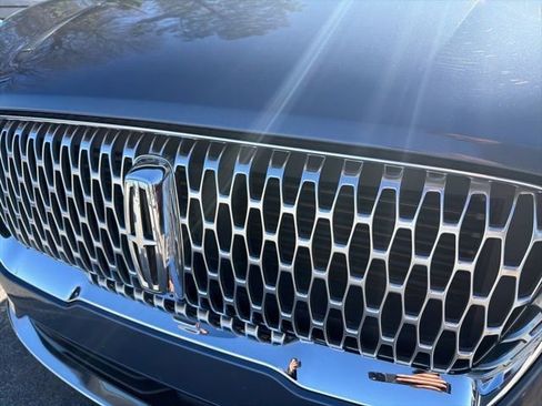 Used 2022 Lincoln Corsair AWD w/ Equipment Group 101A image 25