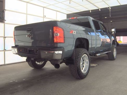 Used 2013 Chevrolet Silverado 2500 LTZ w/ LTZ Plus Package image 8