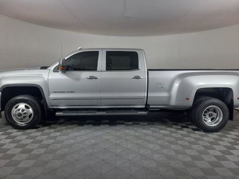 Used 2017 GMC Sierra 3500 Denali w/ Duramax Plus Package image 6