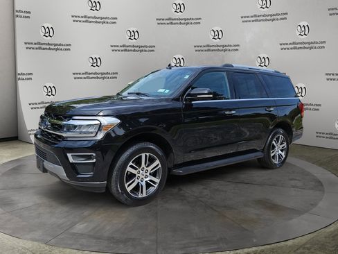 Used 2024 Ford Expedition Limited image 1