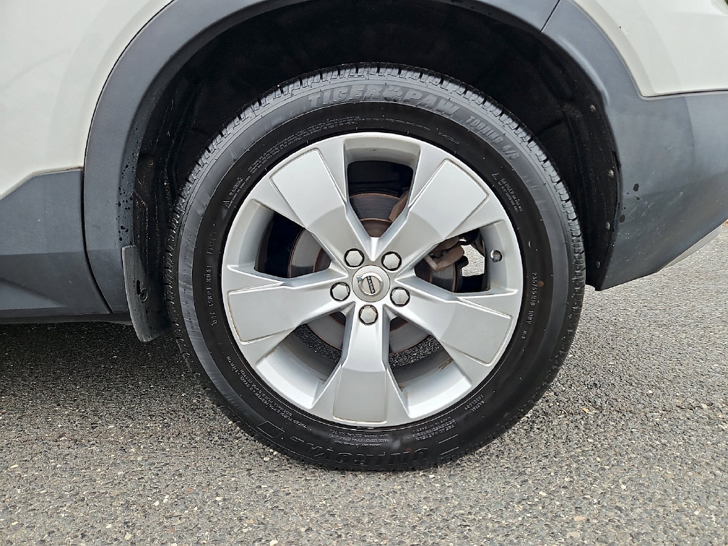 Used 2020 Volvo XC40 T5 Momentum AWD/4WD image 9