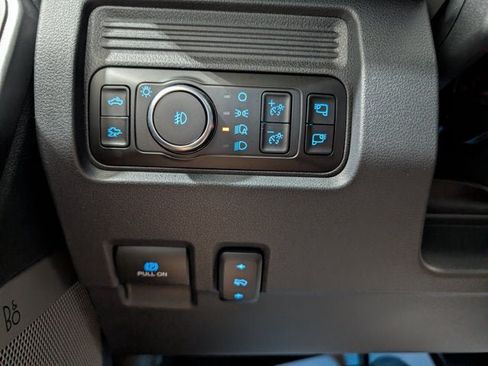 Used 2026 Ford F250 Lariat w/ Tremor Off-Road Package AWD/4WD image 23