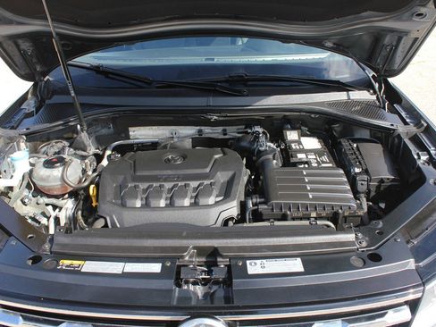 Used 2019 Volkswagen Tiguan S image 46