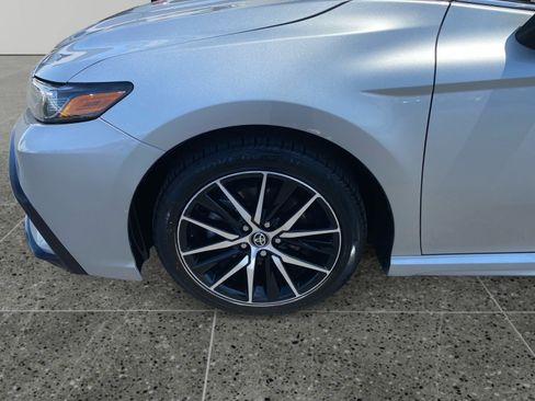 Used 2023 Toyota Camry SE FWD image 14