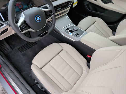 Used 2025 BMW i4 xDrive40i w/ Premium Package AWD/4WD image 16