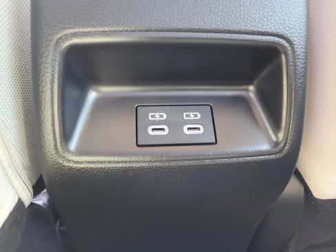 Certified 2025 Toyota Corolla LE image 18