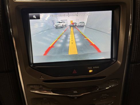 Used 2015 Lincoln MKX FWD w/ Equipment Group 102A image 11