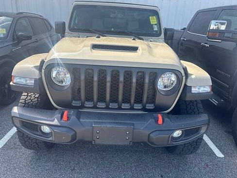 Used 2022 Jeep Gladiator Mojave w/ Trailer Tow Package AWD/4WD image 3