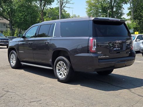 Used 2018 GMC Yukon XL SLT w/ Open Road Package AWD/4WD image 7