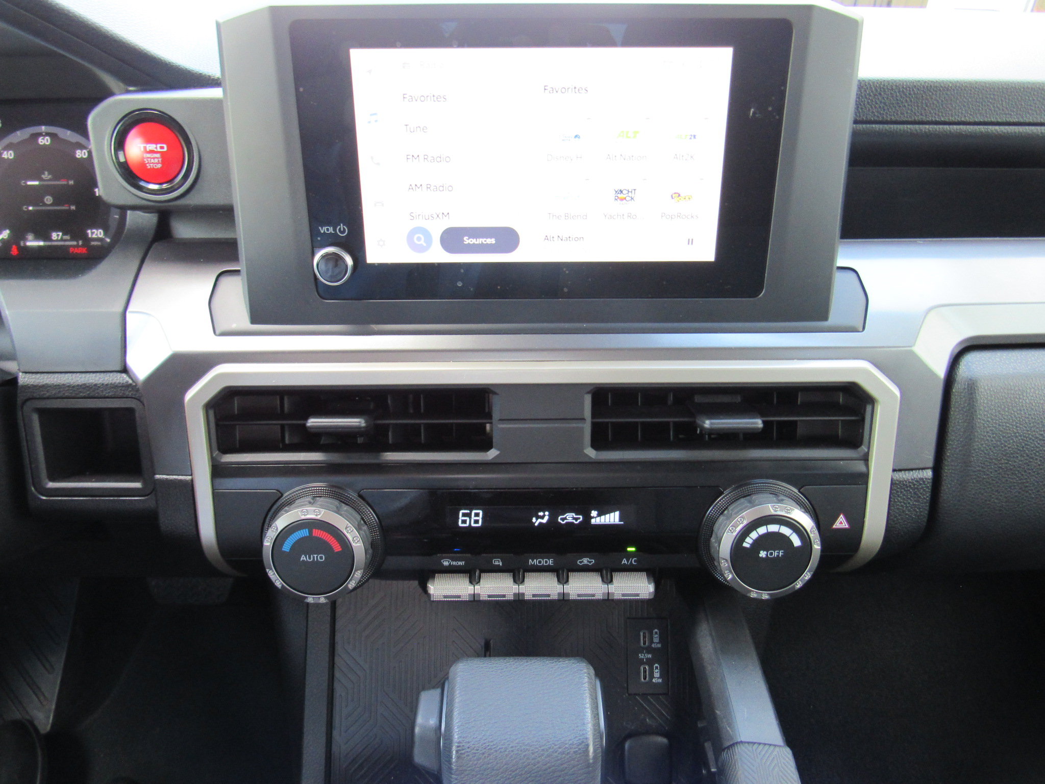 Used 2025 Toyota Tacoma TRD Off-Road AWD/4WD image 23