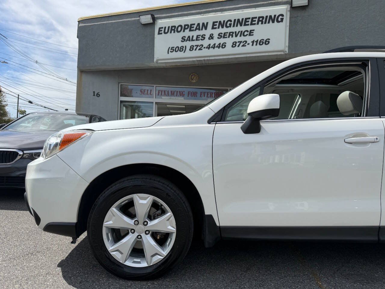 Used 2015 Subaru Forester 2.5i Limited AWD/4WD image 11