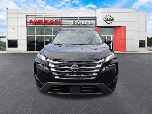Used 2026 Nissan Rogue SV AWD/4WD image 8