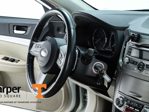 Used 2011 Subaru Outback 2.5i Premium image 71