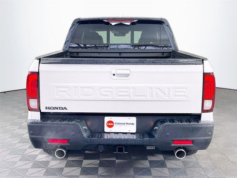 New 2026 Honda Ridgeline Black Edition image 6